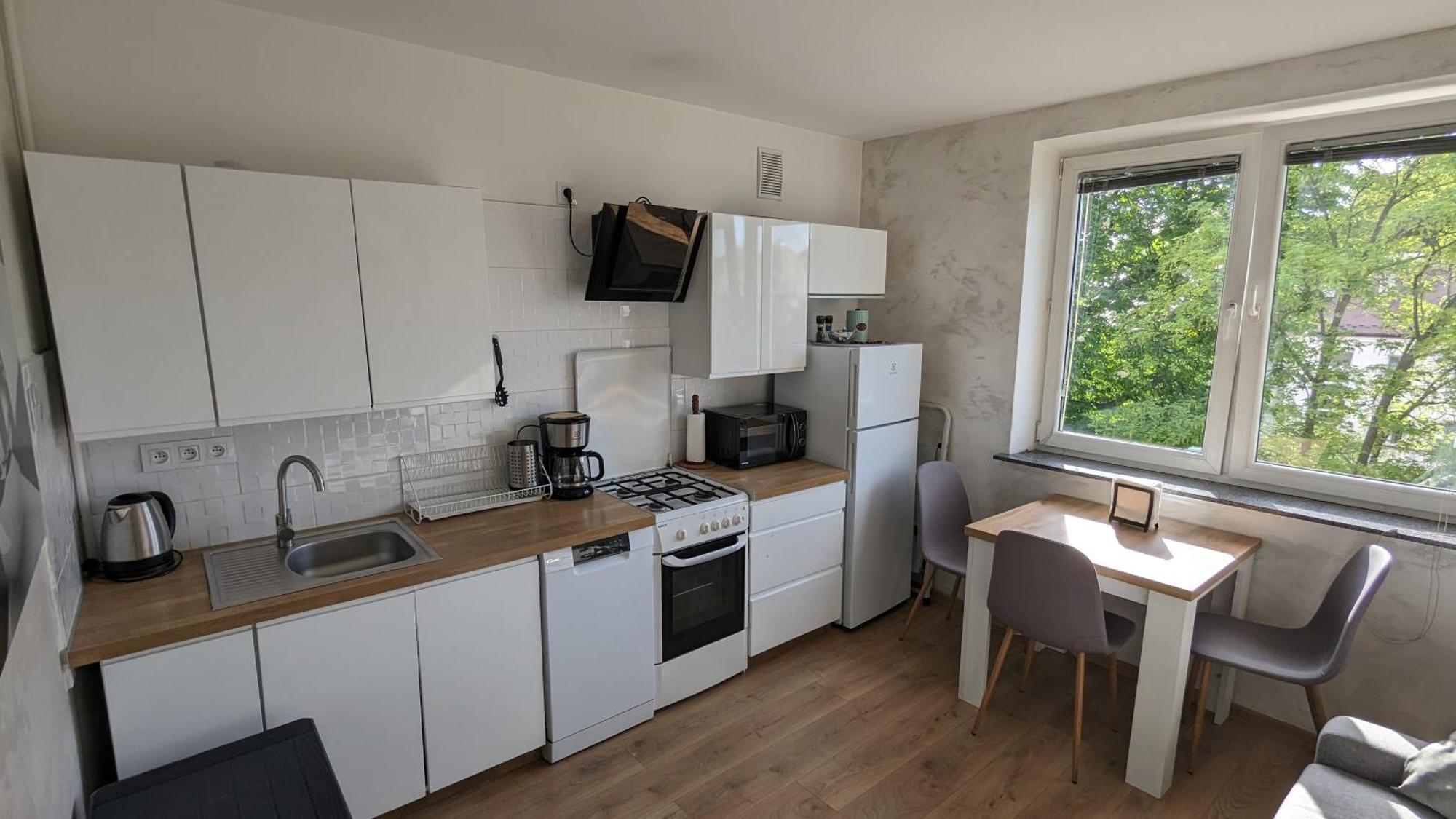 Kalwaryjska Spot Apartment In A Good Location Красков Екстериор снимка